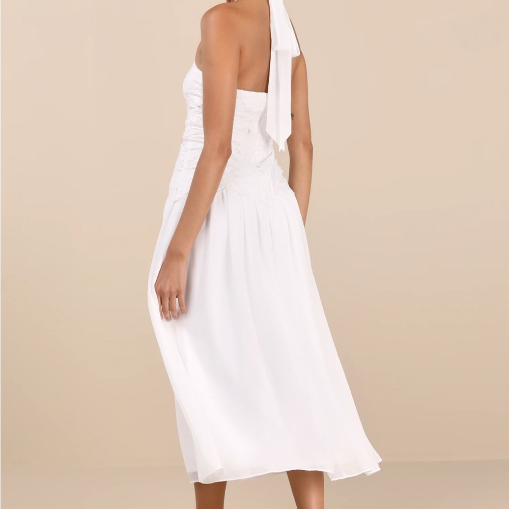 *NWT* Lulus Alysanne White Embroidered Drop Waist Halter Midi Dress - Picture 2 of 5